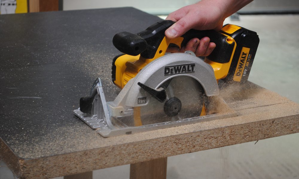 what-size-circular-saw-to-get-best-of-machinery