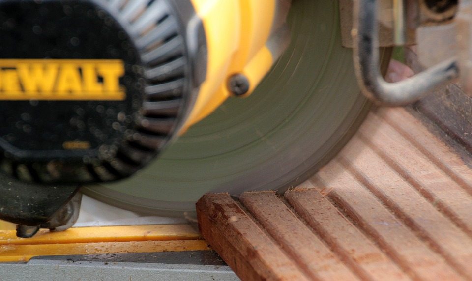 What Does a Miter Saw Do?