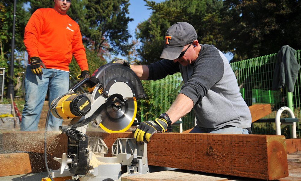 What Is A Dual Bevel Miter Saw?