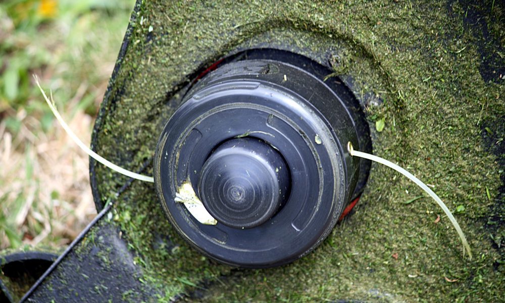 close up of a trimmer head