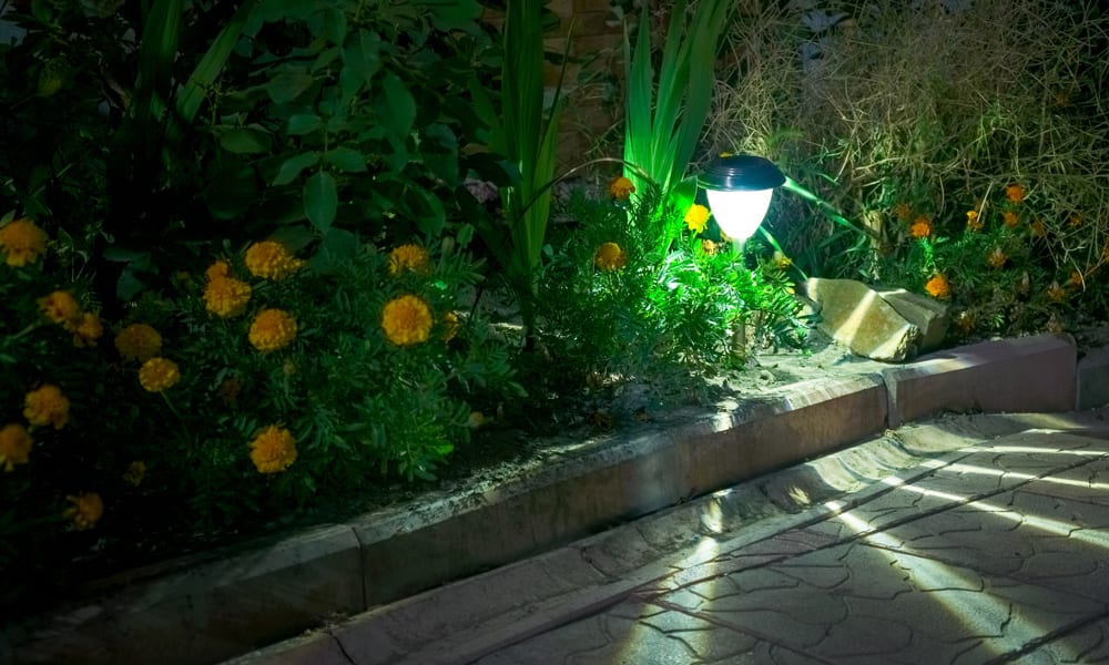 10 Best Solar Lights 2021 Reviews, Best Solar Garden Lighting Uk