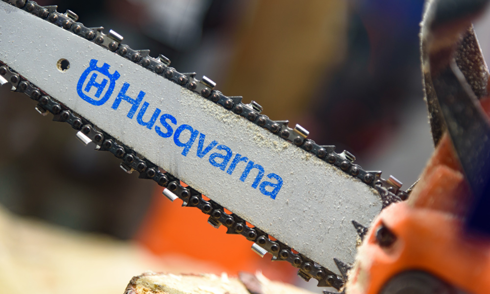 Close up of a Husqvarna chainsaw 